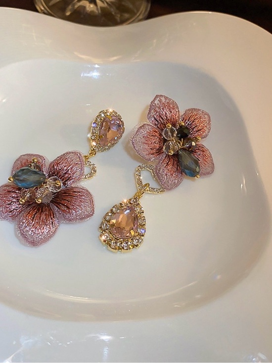 Unbranded Jewelry - 2395-103 Asymmetrical Embroidered Floral & Crystal Teardrop Statement Earrings